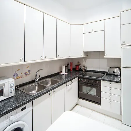 Apartment Apple By People
