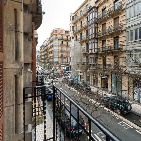 Apartment Apple By People *